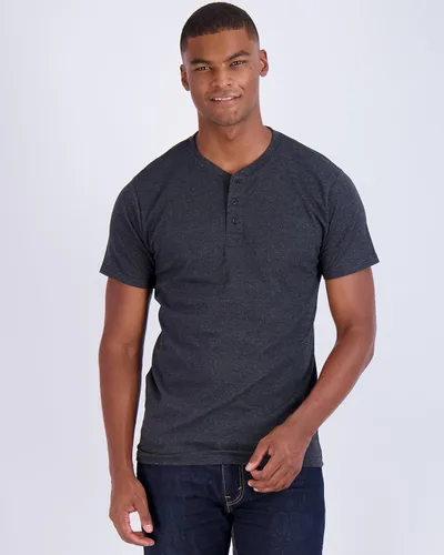 Vista 2 de Real Essentials Paquete de 3 camiseta Henley de manga corta y larga de algodón para hombre, ropa deportiva de alto rendimiento
