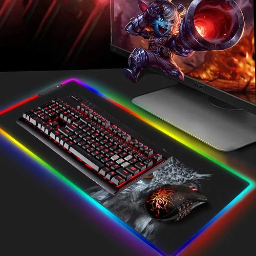 Vista 4 de Alfombrilla de mouse RGB para juegos 14 modos de luz grande extendida para teclado de computadora, búho, alfombrilla de mouse de alto rendimiento