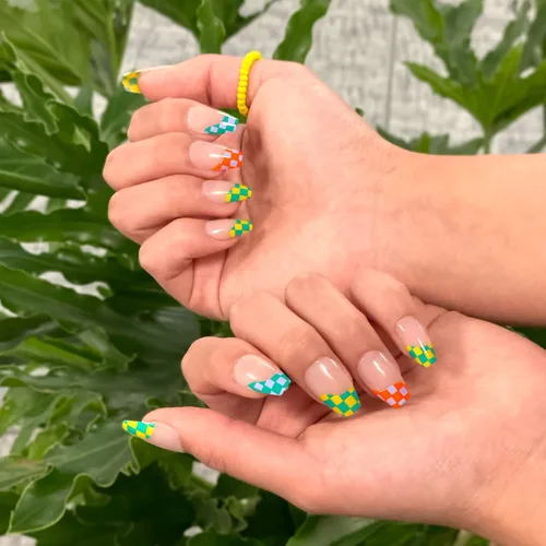 Vista 17 de Gold Finger - Kit de uñas postizas de cobertura completa con pegamento, diseño moderno, gel listo para usar, uñas medianas, largas y extralargas