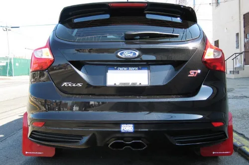 Vista 6 de Rally Armor MF27-UR-BLK/RD Guardabarro negro con logo rojo (para Ford FocusST 13-18)