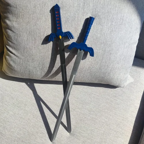 Vista 4 de Blue Shield Japanese Anime Game Cosplay Sword Hylian Shield Metal/PVC