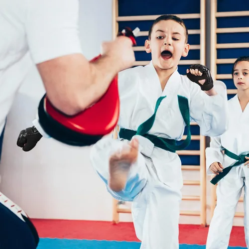 Vista 5 de Xinluying Saco de boxeo Taekwondo Karate Guantes para Sparring artes marciales Boxeo Entrenamiento sin dedos Mujeres Niños Negro