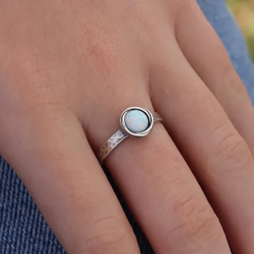 Vista 60 de Anillo de plata de ley con piedras preciosas para mujer, anillo apilable de piedra martillada, anillo de piedra natal