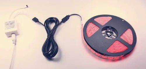 Vista 3 de Cable de extensión de tira LED RGB de 3.3 ft, 3.3 pies, 4 pines, cinta LED, cable de extensión de cinta LED, extensor de banda LED, cable