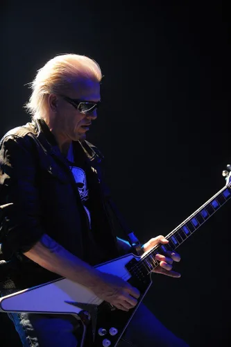 Vista 13 de Michael Schenker Group - Live in Tokyo 30Th Anniversary Japan Tour