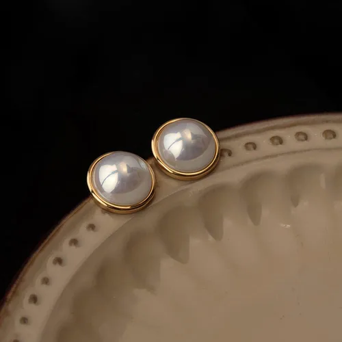 Vista 5 de Pendientes de Clip de Perla para Mujer, Pendientes de Clip Colgante para Mujer, Pendientes de Perla Blanca Imitación Chapados en Oro, Pendientes