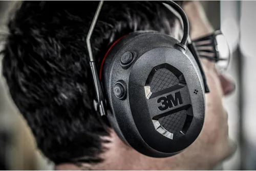 Vista 17 de 3M Pro-Protect + Cojines de Gel - Protector auditivo electrónico, clasificación de reducción de ruido (NRR) de 26 dB, orejeras Bluetooth, altavoces