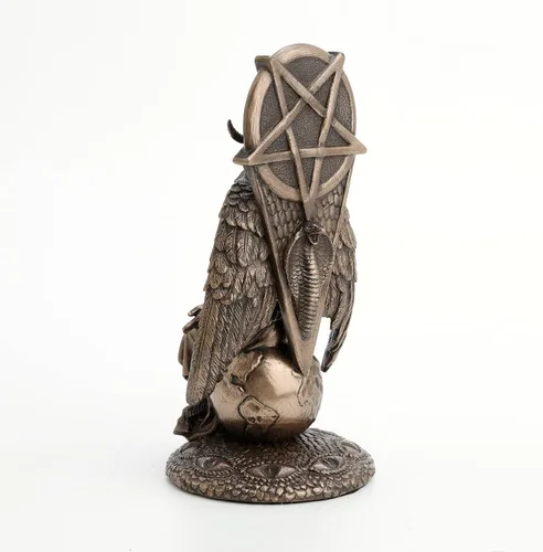 Vista 5 de Veronese Design Baphomet de 8 1/2 pulgadas sentado en el globo caído Wiccan Estatua de resina acabado de bronce