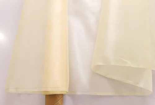 Vista 4 de 100cm*114cm Tela de Seda de Morera de Organza Tecido Vestido de Novia de Moda Vestido de Noche Tela de Seda Material de Forro Gasa Velo de Tul Beige