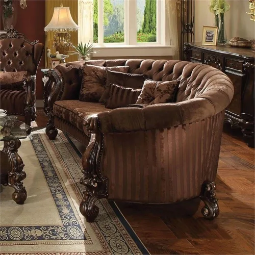 Vista 2 de Acme Versailles - Sofá con 5 almohadas en terciopelo marrón y roble cereza