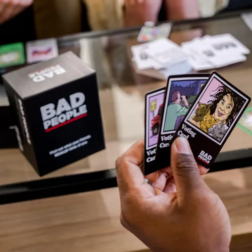 Vista 5 de Juego de fiesta BAD PEOPLE + Set After Dark – Divertido juego de cartas para adultos para amigos y noche de juegos Divertido juego de mesa