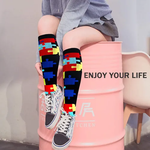 Vista 3 de 6 pares de calcetines de compresión para mujeres y hombres, circulación 20-30 mmHg, es el mejor soporte para correr, enfermería, deportes atléticos