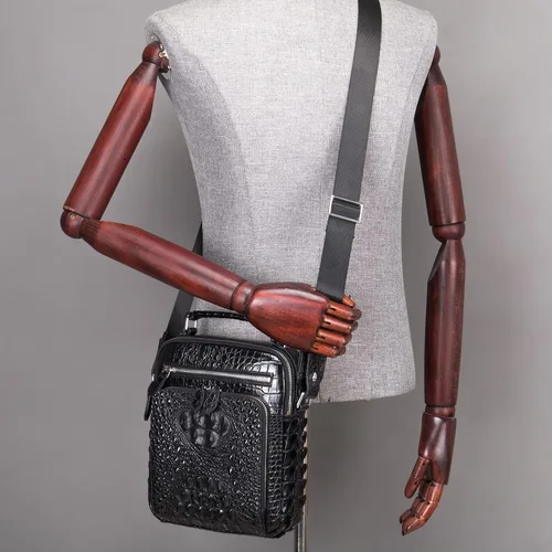 Vista 6 de Bolso bandolera pequeño de cocodrilo, bolsos y bolsos cruzados de cuero de diseñador para hombre, color negro, Negro