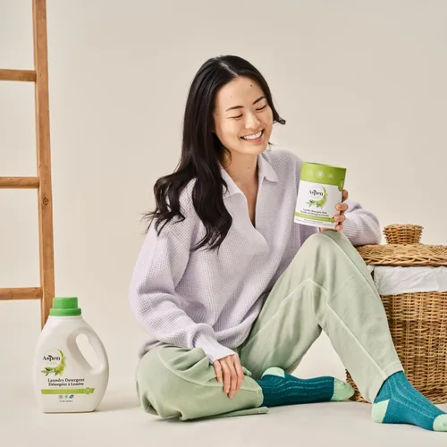 Vista 9 de AspenClean Detergente líquido HE para ropa Eucalipto y romero No tóxico 100% natural Verificado por EWG Seguro para bebés, mascotas