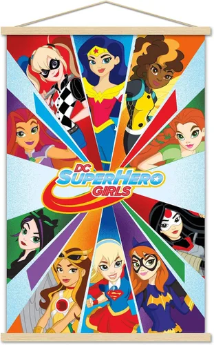 Vista 15 de Trends International DC Comics DC Superhero Girls - Póster de collage de pared, 22.4 pulgadas de largo x 14.7 pulgadas, versión enmarcada de madera