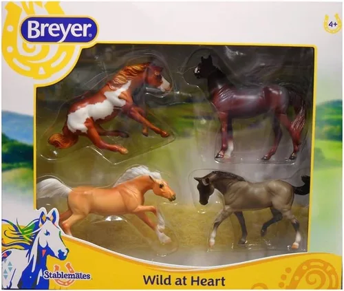 Vista 6 de Breyer Colección Horses Stablemates Pintos & Palominos Juego de 4 caballos Escala 1:32 3.75 pulgadas x 2.5 pulgadas Juguete de caballo