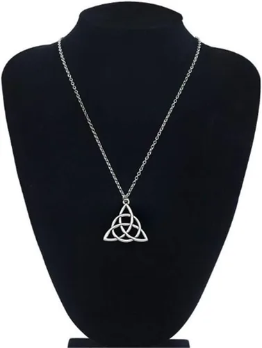 Vista 3 de Collar Colgante Triquetra Nudo Celta Plata Alternativa Pagan Encantado, Plata