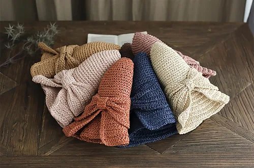 Vista 6 de Sombrero plegable de ala ancha con pajilla, sombrero de verano con lazo para mujeres y niñas, correa ajustable
