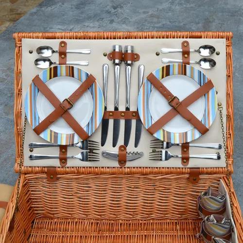 Vista 4 de Picnic at Ascot Dorset - Cesta de picnic estilo inglés con servicio para 4, juego de café y manta - Santa Cruz