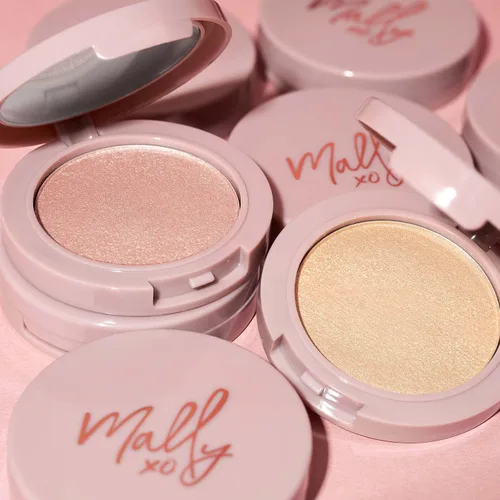 Vista 4 de Mally Beauty Positive Radiance Skin Perfecting Highlighter, fórmula luminosa en polvo líquido, rosa perlado