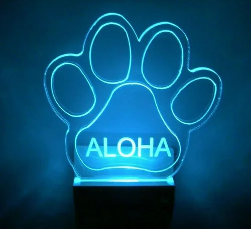 Vista 4 de Luz nocturna con estampado de patas, multicolor con enchufe LED, ultra delgada y suave al tacto, con sensor inteligente del atardecer al amanecer