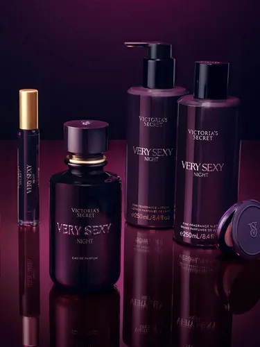 Vista 4 de Victoria's Secret Very Sexy Night 1.7oz Eau de Parfum