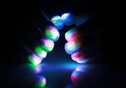 Vista 5 de Flashing Panda Guantes LED Raver, 6 modos, RGB Multicolor, Blanco, Blanco