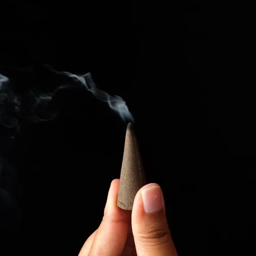 Vista 6 de Jembrana Incense Conos - Mezcla de 6 aromas (60 conos en total) - Loto, Gardenia, sándalo, espíritu curativo, atención plena y diosa floral
