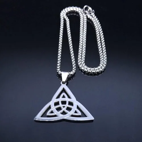 Vista 3 de Wicca Infinity Trinity Knot Triquetra Necklace Stainless Steel Witch Celtic Knot Amulet Necklace Jewelry Collar Acero Inoxidable