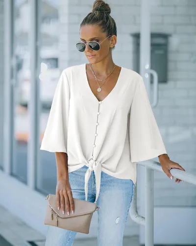 Vista 2 de Luvamia - Blusa informal de manga 34 con nudo y cuello en V para mujer, blusas unicolor con botones