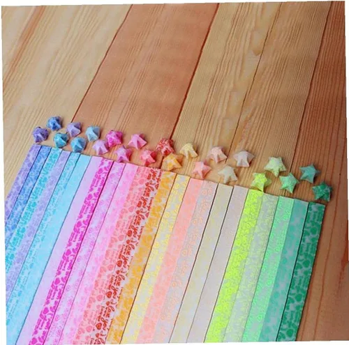 Vista 6 de 30 piezas de papel luminoso de estrella de la suerte, papel plegable para manualidades, papel de origami, regalo para amigos (color al azar)