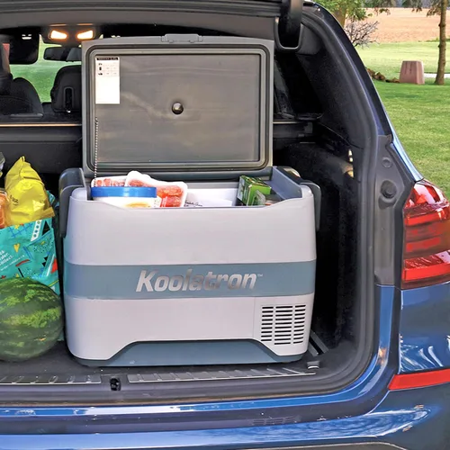 Vista 5 de Koolatron Refrigerador portátil de 12 V con Bluetooth, enfriador eléctrico de 42 cuartos de galón (40 L), cables de 12 voltios CC/110 V CA