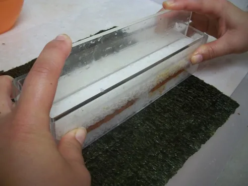 Vista 5 de AZM Displays Molde antiadherente para hacer sushi grande azul
