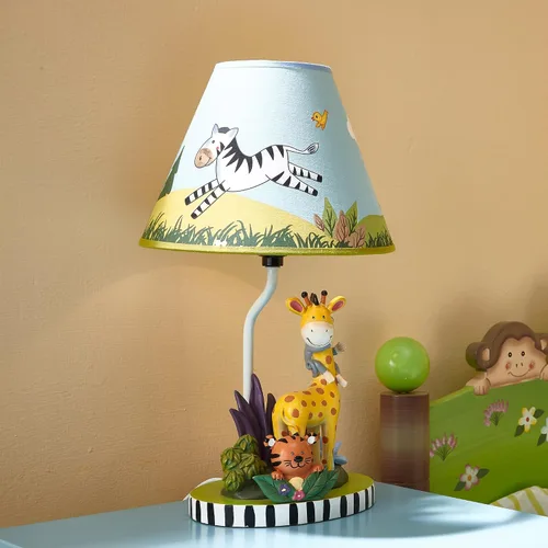 Vista 2 de Lámpara de mesa temática para niños Magic Garden de Fantasy Fields - Detalles pintados a mano que despiertan la imaginación. Pintura no tóxica, sin