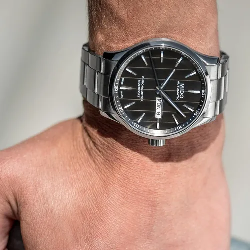 Vista 4 de Mido Watch Reloj COSC Cronómetro Multifort 1 automático Mido Caliber 80 (base ETA C07.821) para hombre, Antracita