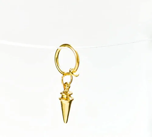 Vista 3 de Spy Family - Pendientes de aro de anime para niñas y mujeres, Acero inoxidable, Sin gemas.