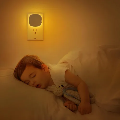 Vista 7 de AUVON - Luz nocturna LED enchufable con retroiluminación con sensor de movimiento y sensor de atardecer a amanecer, luz nocturna anaranjada