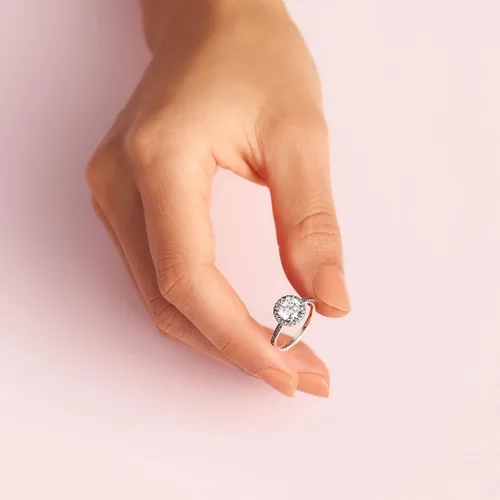 Vista 5 de PANDORA Joyería Anillo redondo de circonita cúbica brillante Regalo para ella Plata de ley, Metal, Zirconia cúbica