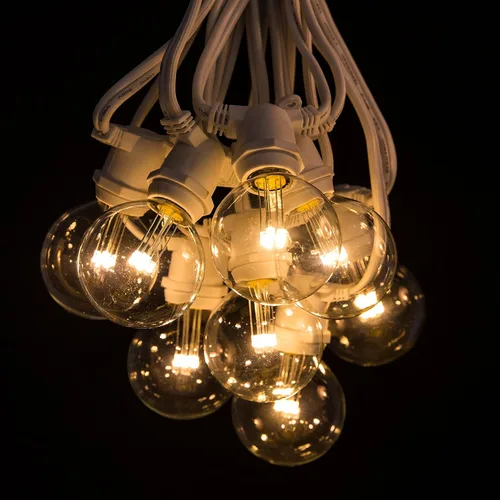 Vista 2 de Cadena de luces LED comerciales C9 G50 de 25 pies con 20 LED G50 transparentes de 2 pulgadas, bombillas de 6 vatios y cable blanco LED G50 Diode