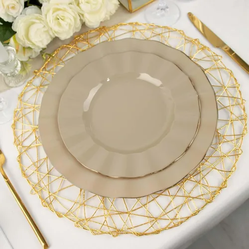 Vista 61 de Tableclothsfactory Paquete de 10 platos redondos de plástico negro de 6 pulgadas para ensalada de postre, platos desechables con borde ondulado