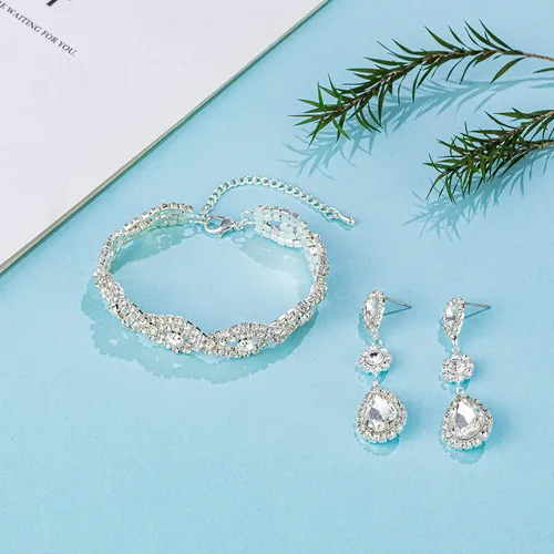Vista 6 de Juego de aretes de diamantes de imitación de plata chapados en oro para boda, novias, damas de honor, piedra de cristal, aretes colgantes, juego