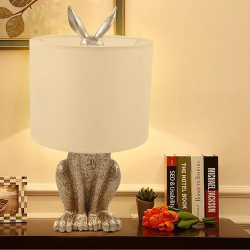 Vista 4 de Lámpara de conejo LED dorada moderna con bombilla E27, accesorios de iluminación de mesita de noche para oficina, sala de estar, comedor
