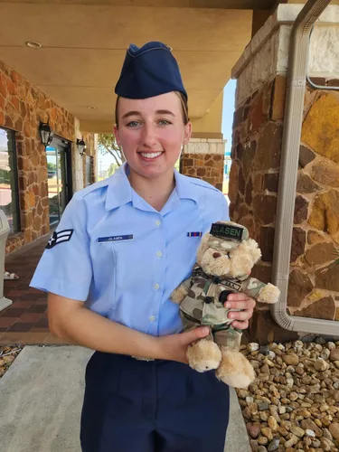 Vista 9 de Oso de peluche personalizado de la Fuerza Aérea de ZZZ Bears, regalo para graduados de campo de entrenamiento, veteranos y seres queridos