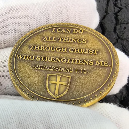 Vista 6 de Christian Warrior Challenge Coin Zinc Alloy Bible Verses Medallón Bolsillo Hug Token