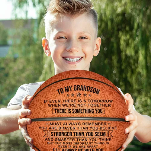 Vista 2 de KWOOD Balones de baloncesto personalizados de 29.5" de regalo para hijo nieto, juego de cuero para interior/exterior, regalo grabado de graduación