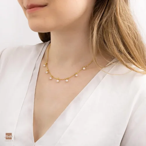 Vista 2 de Amberta Collar de perlas de agua dulce de plata de ley 925 para mujer