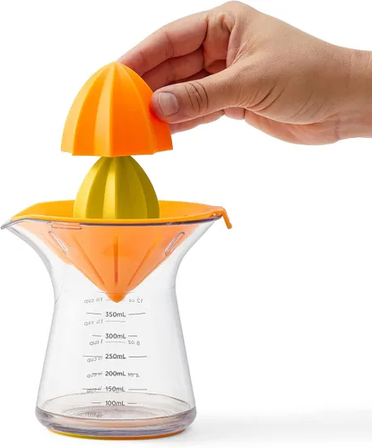 Vista 12 de Chef'n Juicester Citrus Juicer, Amarillo