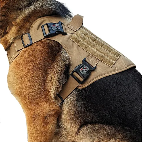Vista 3 de Arnés táctico para perros grandes, chaleco para perro estilo militar sin tirones con asa y 2 clips de metal para correa, tela resistente con ajuste