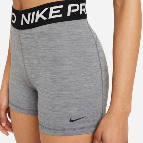 Vista 3 de Nike Pro 365 - Pantalones cortos de 5 pulgadas para mujer