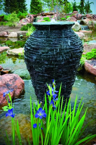 Vista 8 de Aquascape Kit de fuente de agua de urna de pizarra apilada mediana para paisaje y jardín 58090